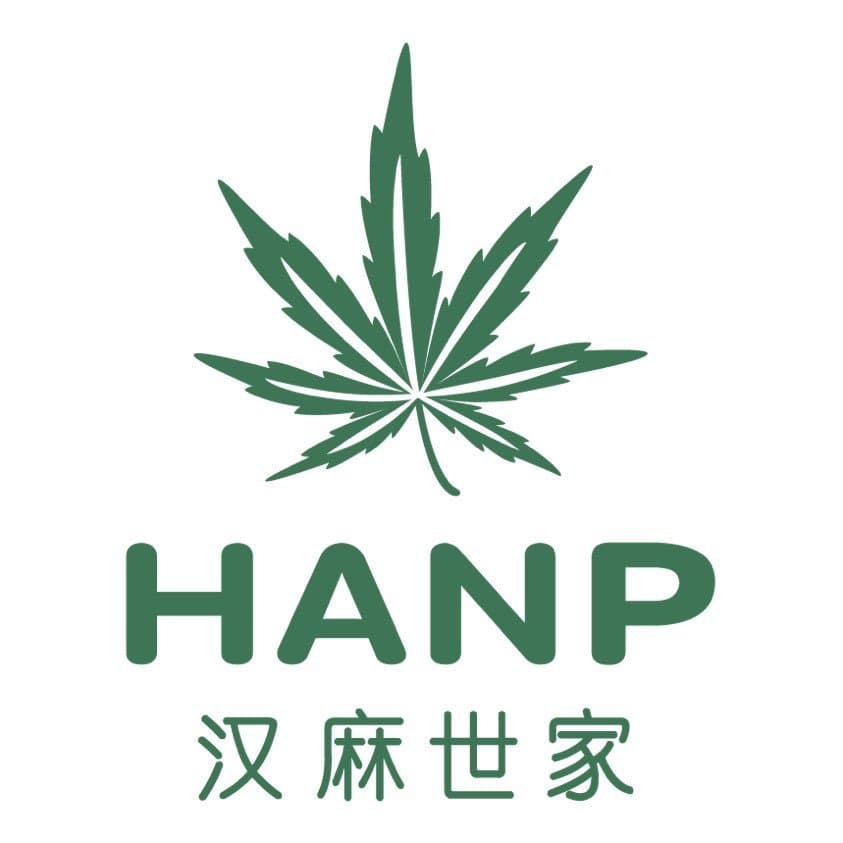 安踏